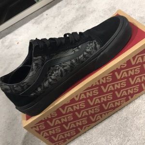 My xs bought them only wore them once